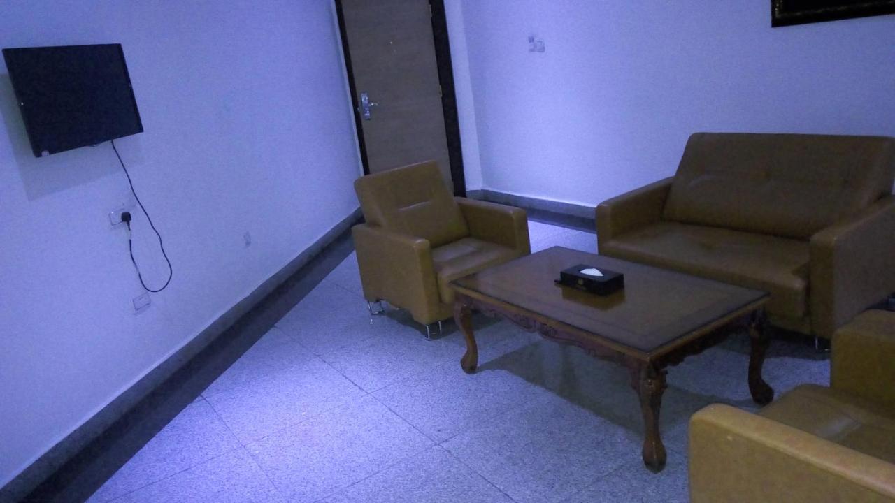 奥韦里完美皇家国际酒店 Owerri 外观 照片