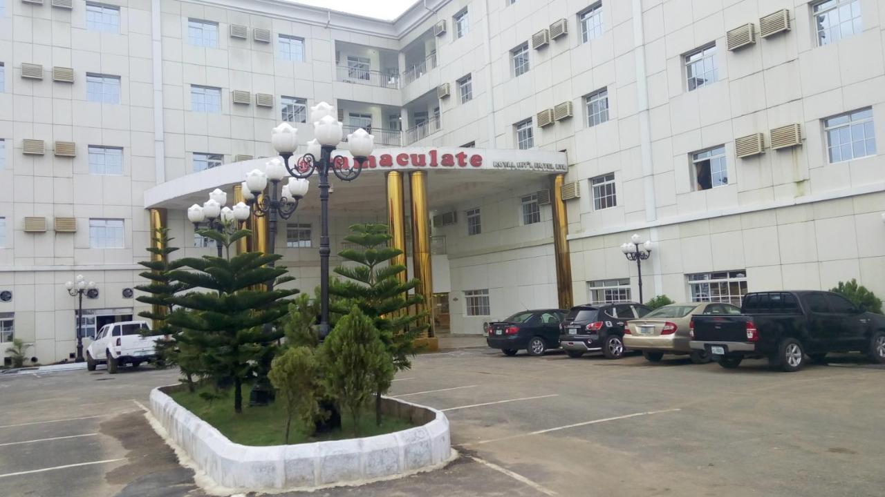 奥韦里完美皇家国际酒店 Owerri 外观 照片